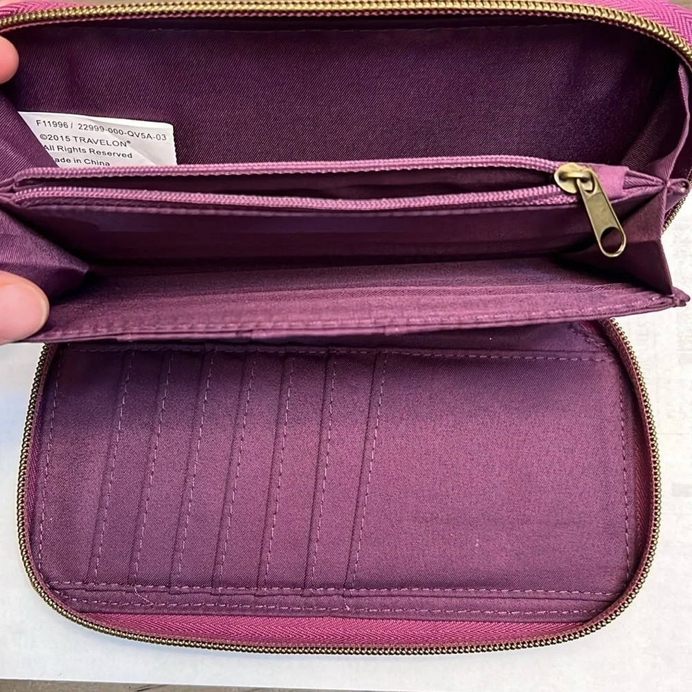 TRAVELON PURPLE ZIP AROUND WALLET RFID